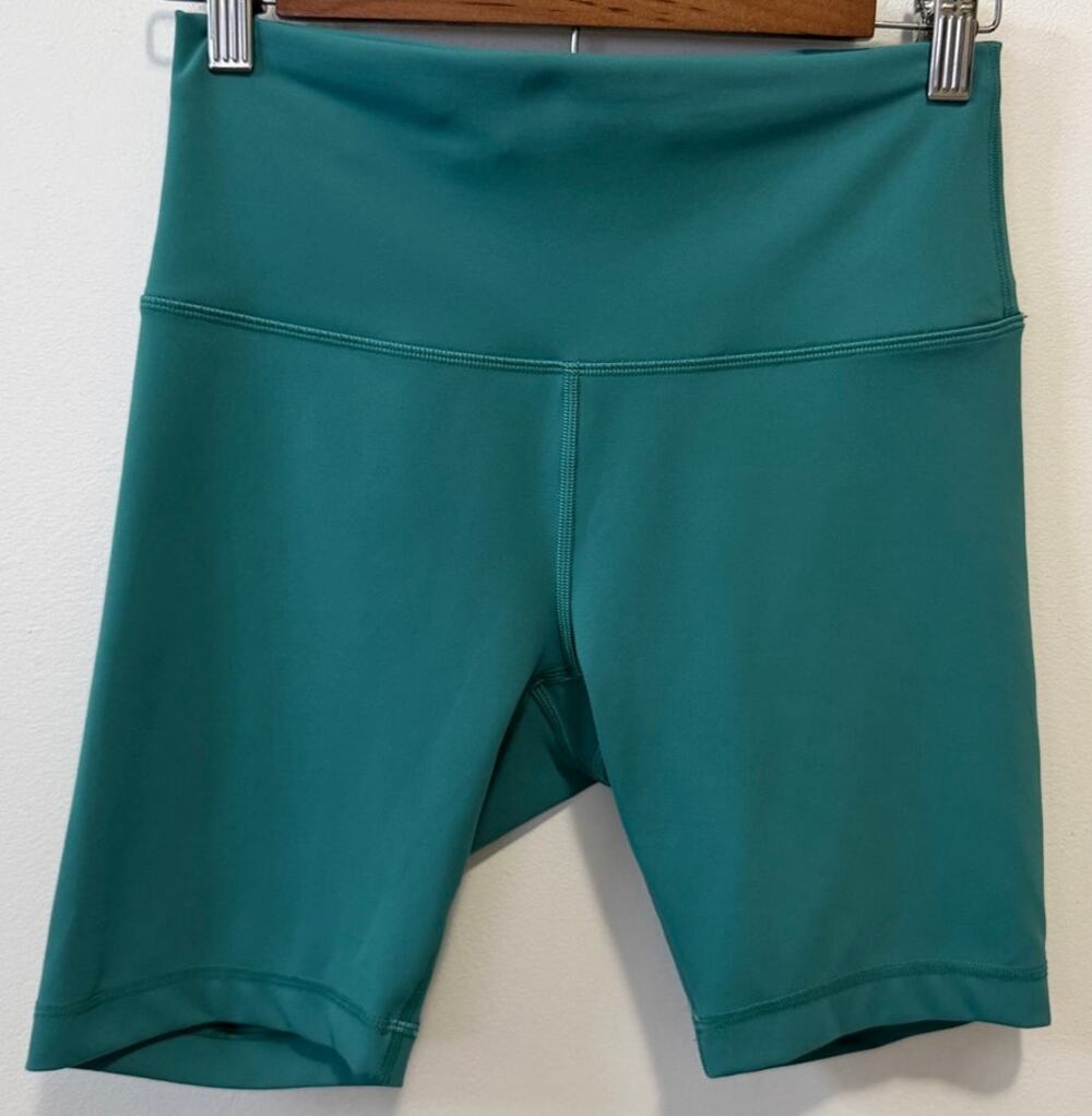 Lululemon wunder train high-rise shorts women's size 6